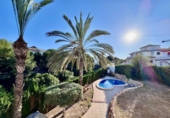 Chalet independiente con terreno en venta en la España, Orihuela, ref: TR369039 foto