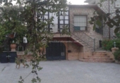 Отдельно стоящий дом с участком на продажу в городе Casar de Cáceres Фото