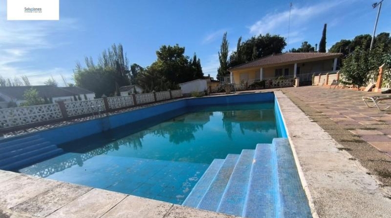 Albacete - Albacete - 2800m2