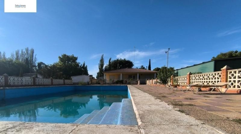 Albacete - Albacete - 2800m2