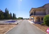 Xalet independent amb terreny en venda a la España, Torrellano, ref.: TR337757 foto