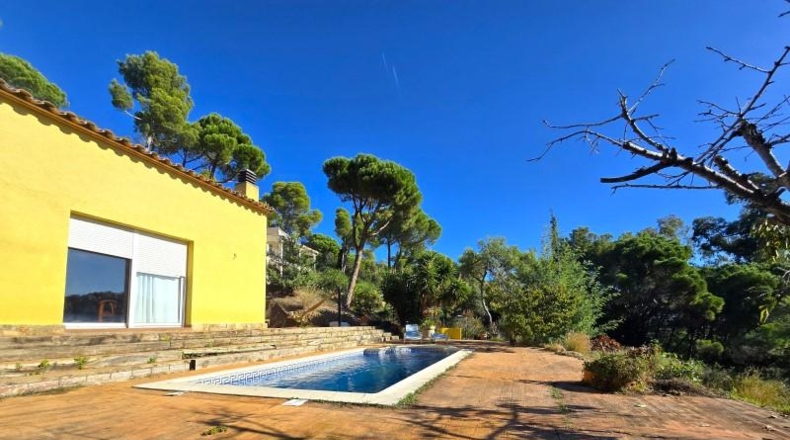 Gerona - Sant Feliu de Guíxols - 805m2
