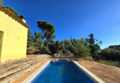 Xalet independent amb terreny en venda a la España, Sant Feliu de Guíxols, ref.: TR351268 foto