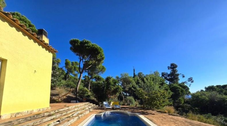Gerona - Sant Feliu de Guíxols - 805m2