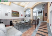 Дом с участком на продажу в городе Alhama de Granada Фото