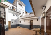 Дом с участком на продажу в городе Alhama de Granada Фото