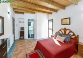 Дом с участком на продажу в городе Alhama de Granada Фото