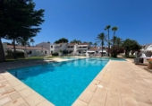Отдельно стоящий дом с участком на продажу в городе Ciutadella de Menorca Фото