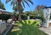 Отдельно стоящий дом с участком на продажу в городе Ciutadella de Menorca Фото