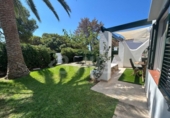 Отдельно стоящий дом с участком на продажу в городе Ciutadella de Menorca Фото