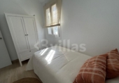 Отдельно стоящий дом с участком на продажу в городе Ciutadella de Menorca Фото