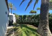 Отдельно стоящий дом с участком на продажу в городе Ciutadella de Menorca Фото