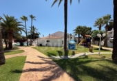 Отдельно стоящий дом с участком на продажу в городе Ciutadella de Menorca Фото