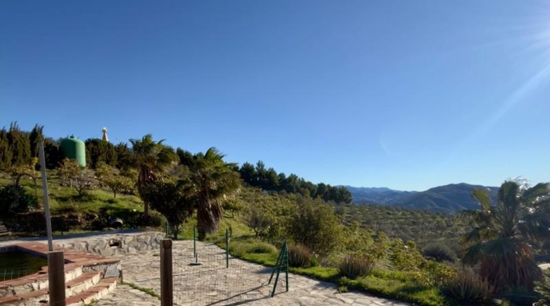 Малага - Benamocarra - 13475m2