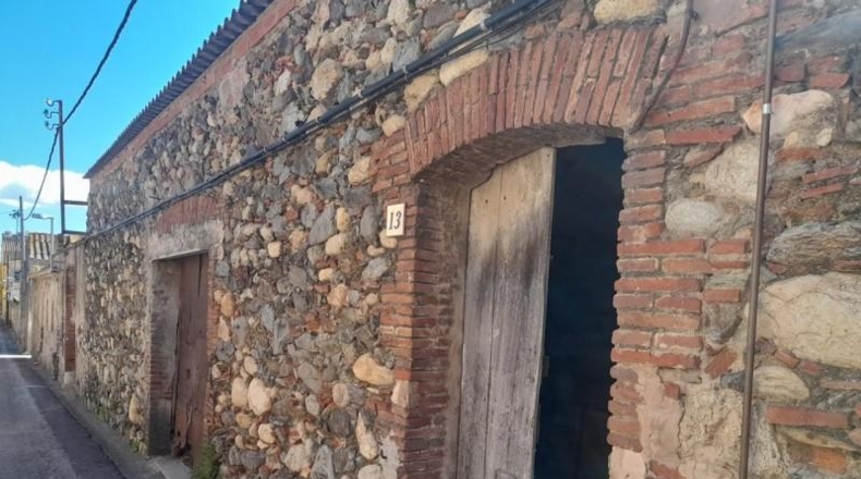 Gerona - Garriguella - 789m2