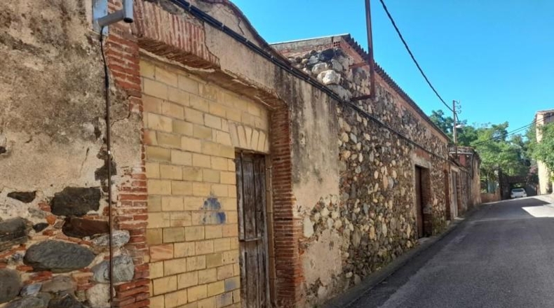 Gerona - Garriguella - 789m2