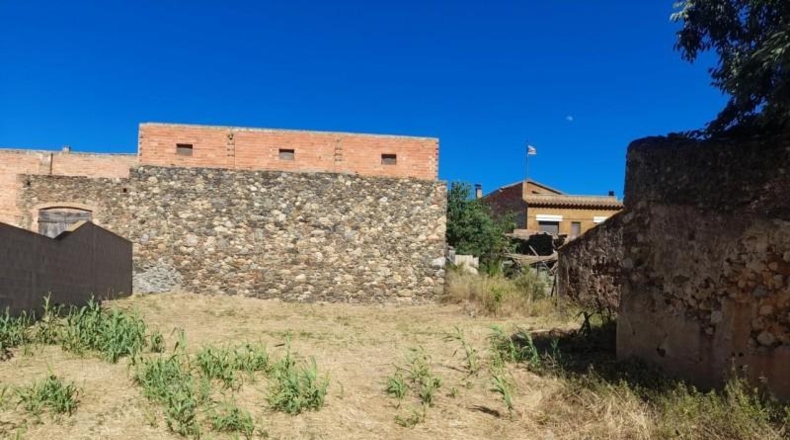 Gerona - Garriguella - 789m2