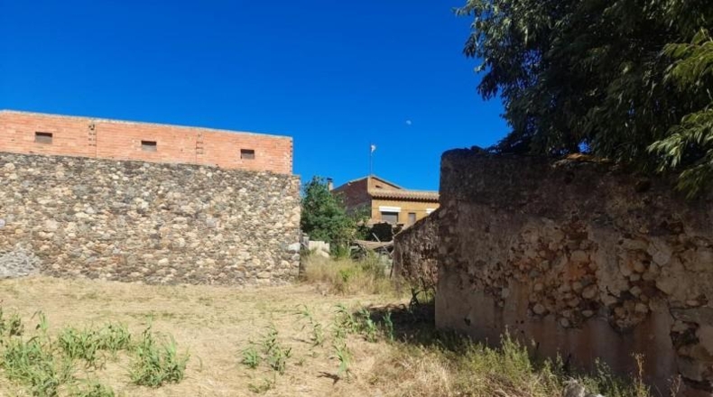 Gerona - Garriguella - 789m2