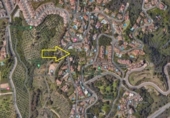 Городская земля под застройку на продажу у города Benalmádena Фото