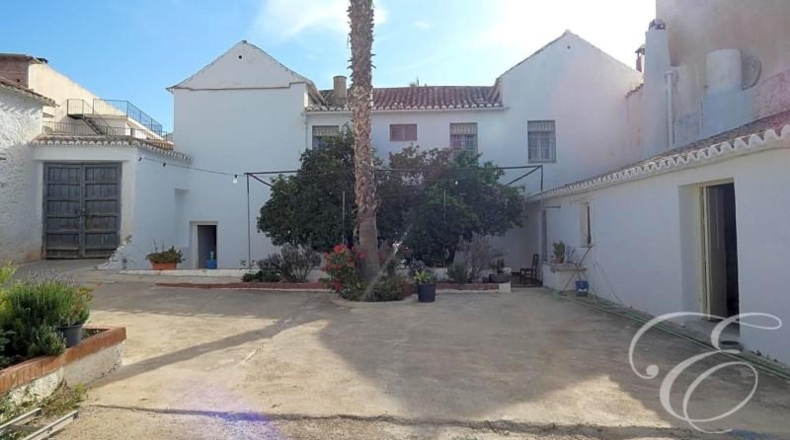 Málaga - Periana - 868m2