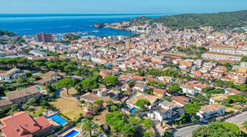 Girona - Sant Feliu de Guíxols - 1021m2