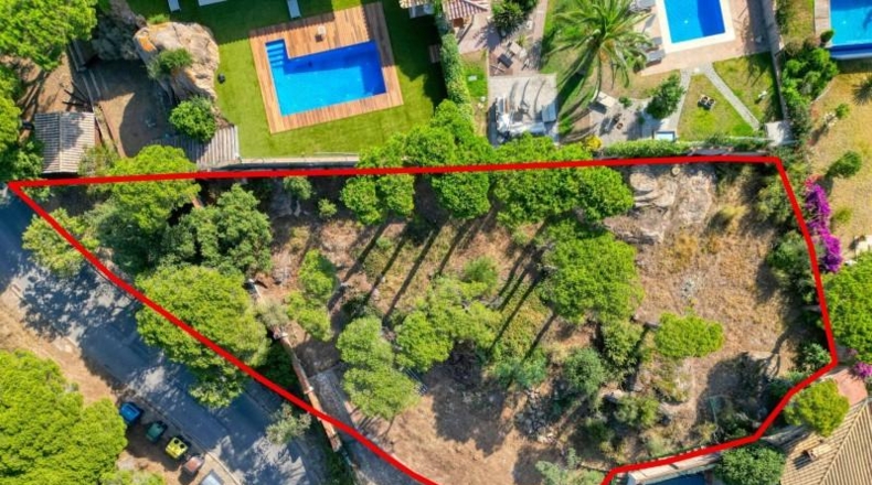 Girona - Sant Feliu de Guíxols - 1021m2