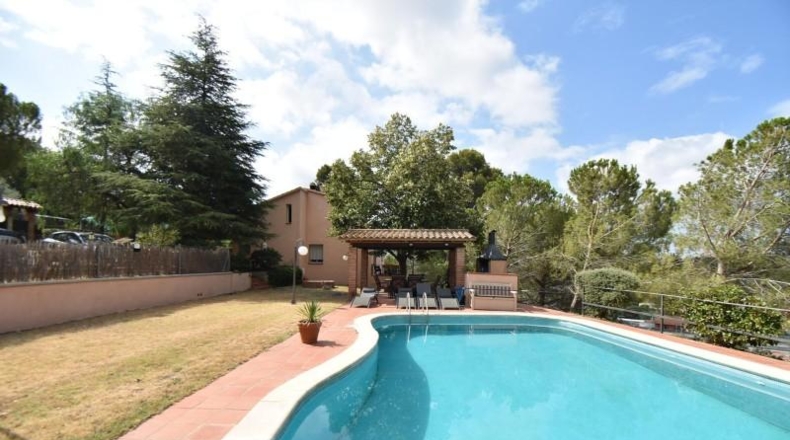Barcelona - Viladecaballs - 1500m2