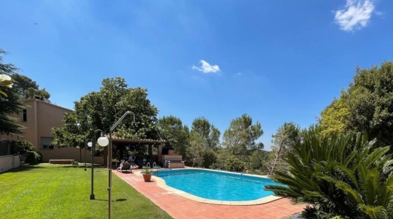 Barcelona - Viladecaballs - 1500m2