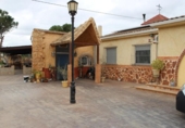Chalet independiente con terreno en venta en la España, Crevillente, ref: TR142951 foto