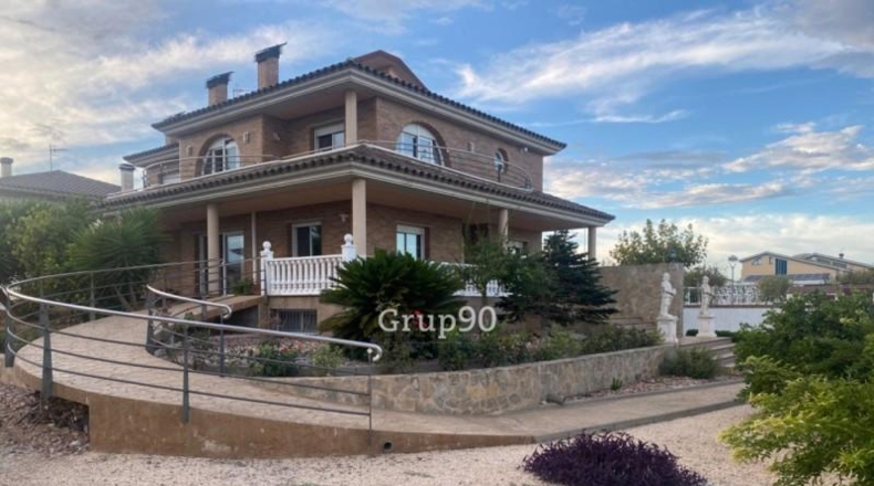 Tarragona - Santa Bàrbara - 1145m2