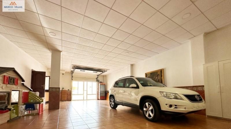 Alicante - Кальоса-де-Сегура - 392m2