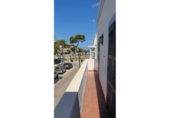 Отдельно стоящий дом с участком на продажу в городе Ciutadella de Menorca Фото