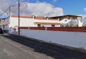 Chalet independiente con terreno en venta en la España, Tuineje, ref: TR147672 foto