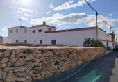 Chalet independiente con terreno en venta en la España, Tuineje, ref: TR147672 foto