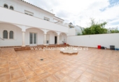 Xalet independent amb terreny en venda a la España, Lucena, ref.: TR176104 foto