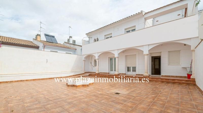 Córdoba - Lucena - 509m2
