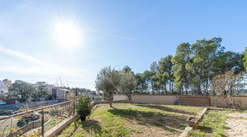 Gerona - Garriguella - 838m2