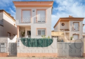 Отдельно стоящий дом с участком на продажу в городе Gandia Фото