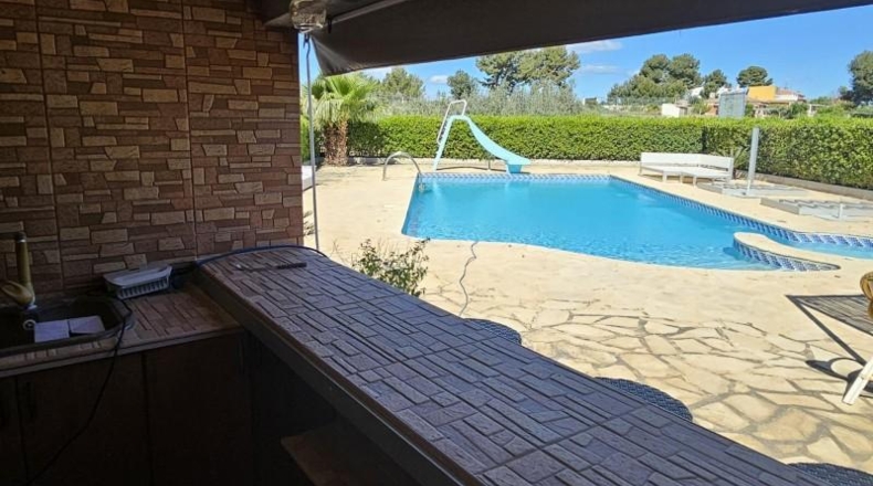Valencia - Monserrat - 7900m2