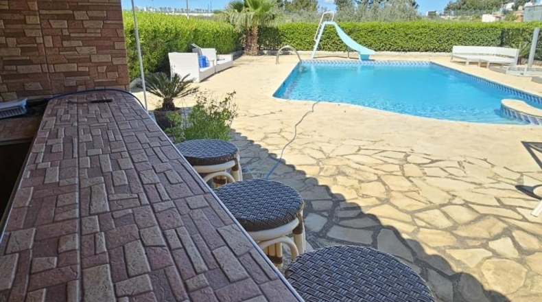 Valencia - Monserrat - 7900m2