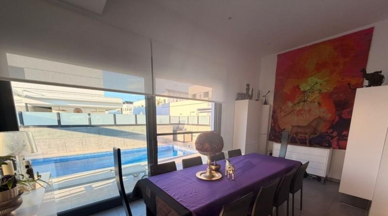 Alicante - Долорес - 200m2