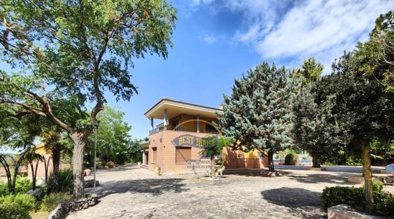 Alicante - Bañeres - 8200m2