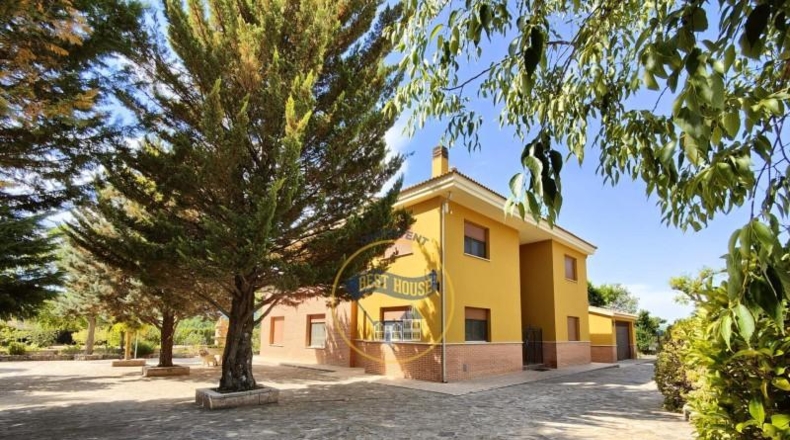 Alicante - Bañeres - 8200m2