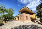 Xalet independent amb terreny en venda a la España, Banyeres de Mariola, ref.: TR236407 foto
