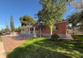 Xalet independent amb terreny en venda a la España, Novelda, ref.: TR240816 foto