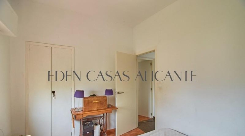 Alicante - Campello - 705m2