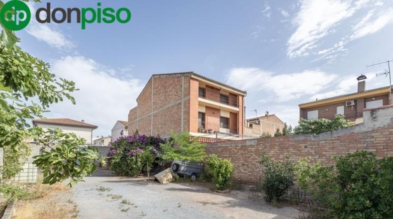 Granada - Albolote - 676m2