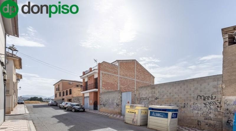 Granada - Albolote - 676m2