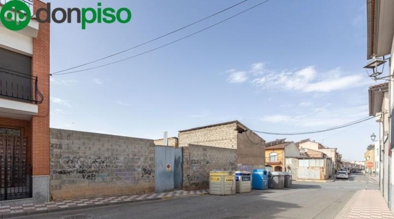 Granada - Albolote - 676m2