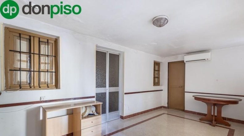 Granada - Albolote - 676m2